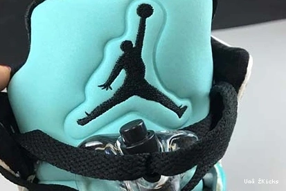 ISLAND AIR 594 Versatile GREEN JORDAN 5 CN2932-100 1012